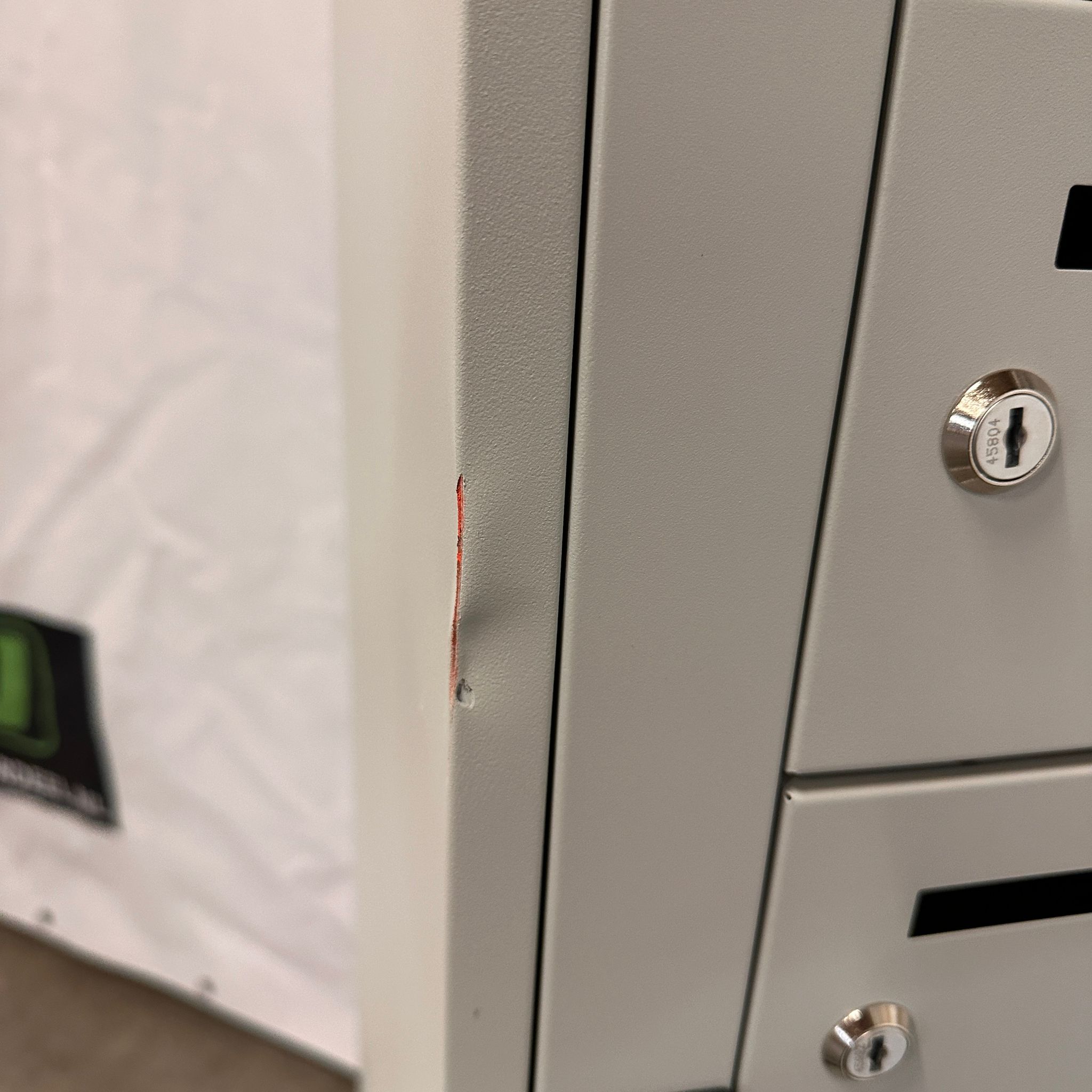 Postkast met 10 vakken op sokkel - 1 kolom, breedte 400 mm - Afbeelding 4