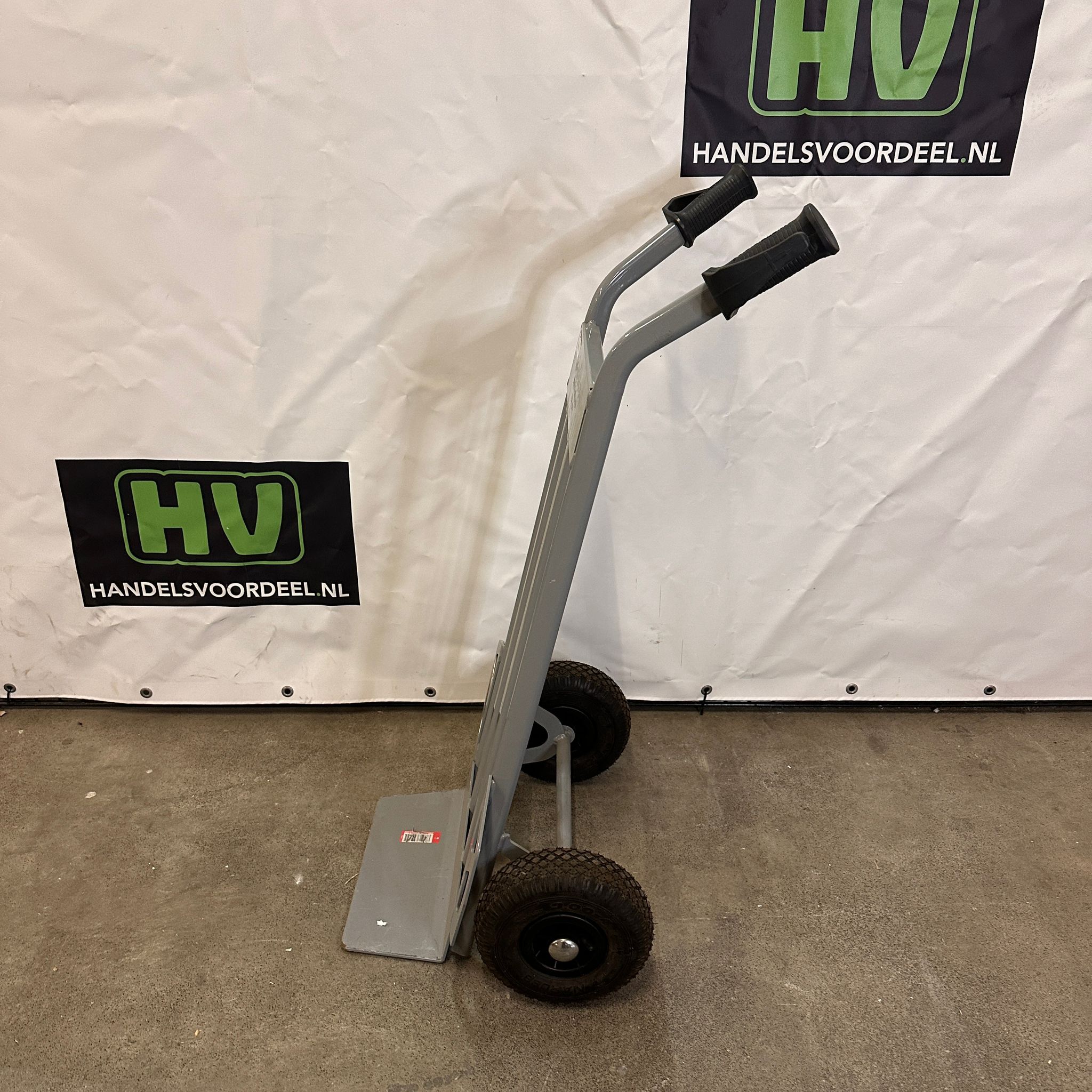 Stalen steekwagen - Luchtbanden - Draagvermogen 350 kg - Afbeelding 3