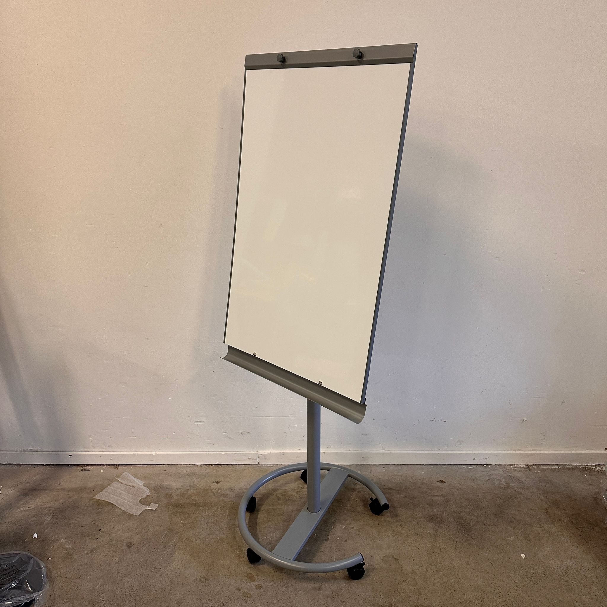 Mobiele flipover van aluminium - Manutan EXPERT - Afbeelding 2