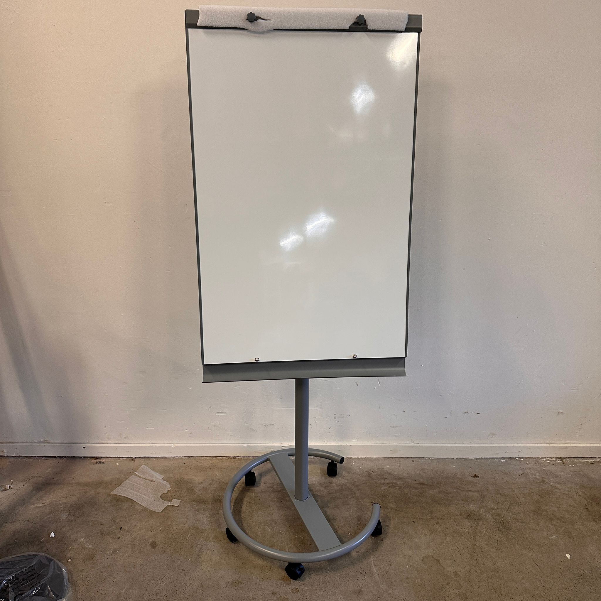 Mobiele flipover van aluminium - Manutan EXPERT - Afbeelding 3